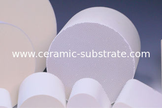 Substrati ceramici diesel del substrato ceramico dell'allumina, ceramico poroso del favo