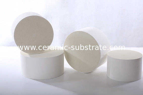 Substrati ceramici diesel del substrato ceramico dell'allumina, ceramico poroso del favo