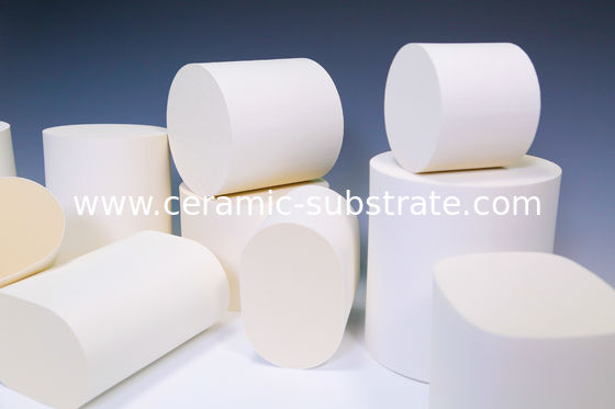 comprare Substrato ceramico dell'allumina, supporti ceramici cellulari del catalizzatore 400CPSI online manufacture