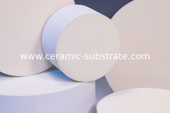 comprare substrato ceramico dell'allumina 400CPSI, substrati ceramici del documento per l'auto online manufacture