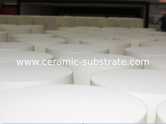 comprare Silicon Nitride Ceramic Substrates Offering Polished or Matte Surface Finish Designed for Power Electronics and Enhanced Durability online manufacture
