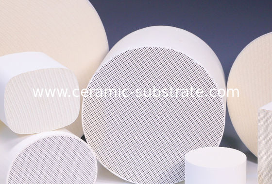 Substrati ceramici cellulari della cordierite rotondi per le marmitte catalitiche
